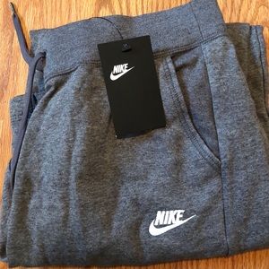 MONDAY⚡️SALE! NWT! Women’s Nike Jogger Sweatpants